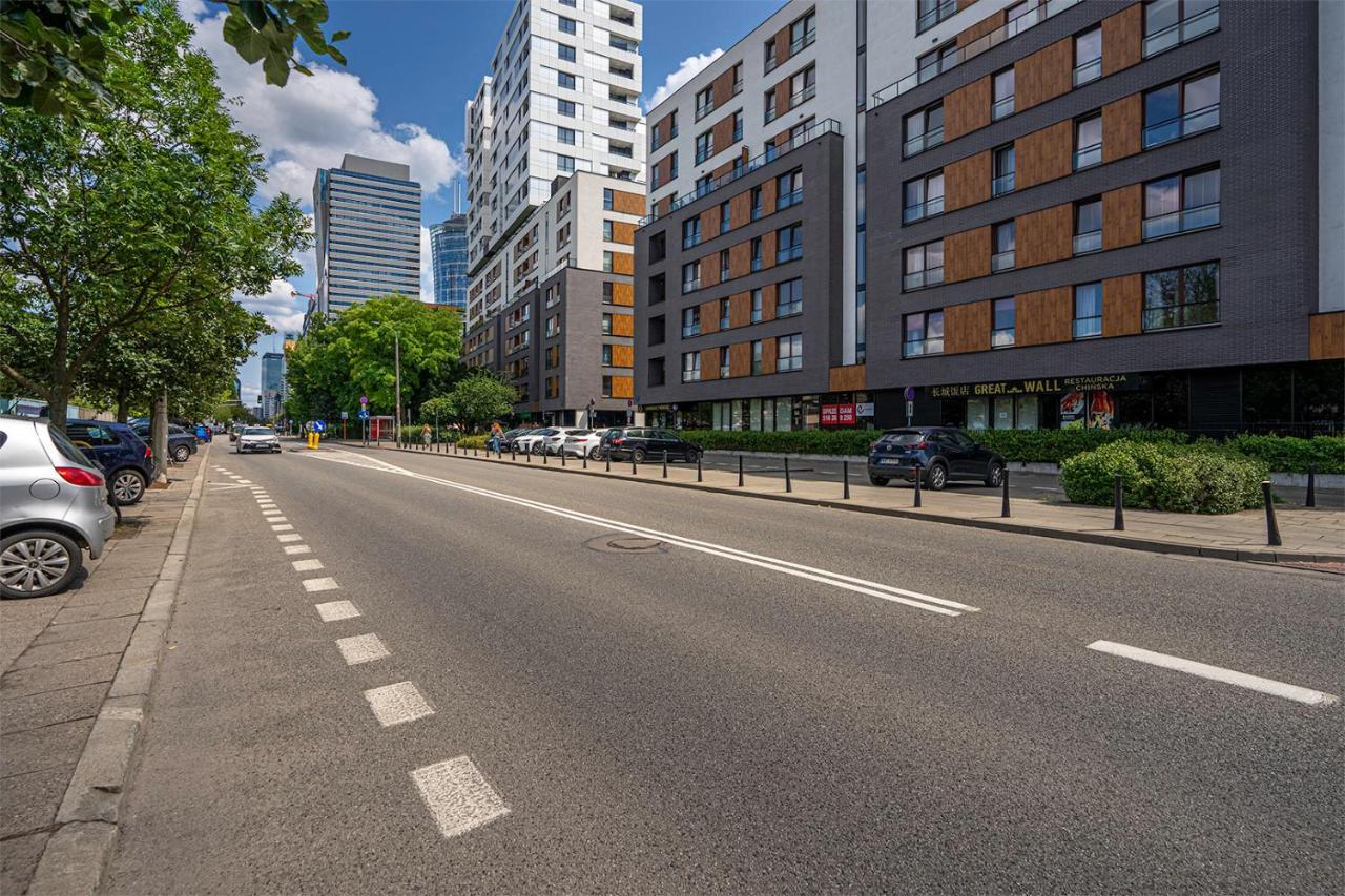 Apartament 8th Floor Downtown N2 - Parking, View, Balcony - By Rentujemy Warszawa